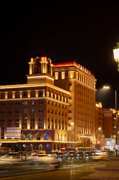  全球经济动态调整中，中国角色日益突出；潘功胜详解高质量发展路径。 股票财经 全球经济动态调整中，中国角色日益突出；潘功胜详解高质量发展路径。 股票财经