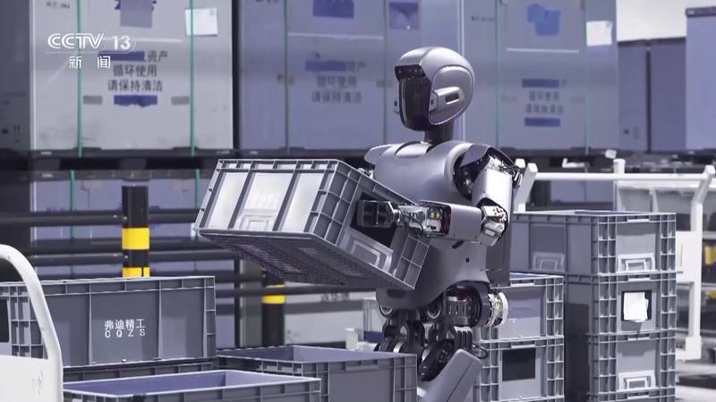  冰冷钢铁的触感觉醒：具身智能背后的真实隐忧 IT技术